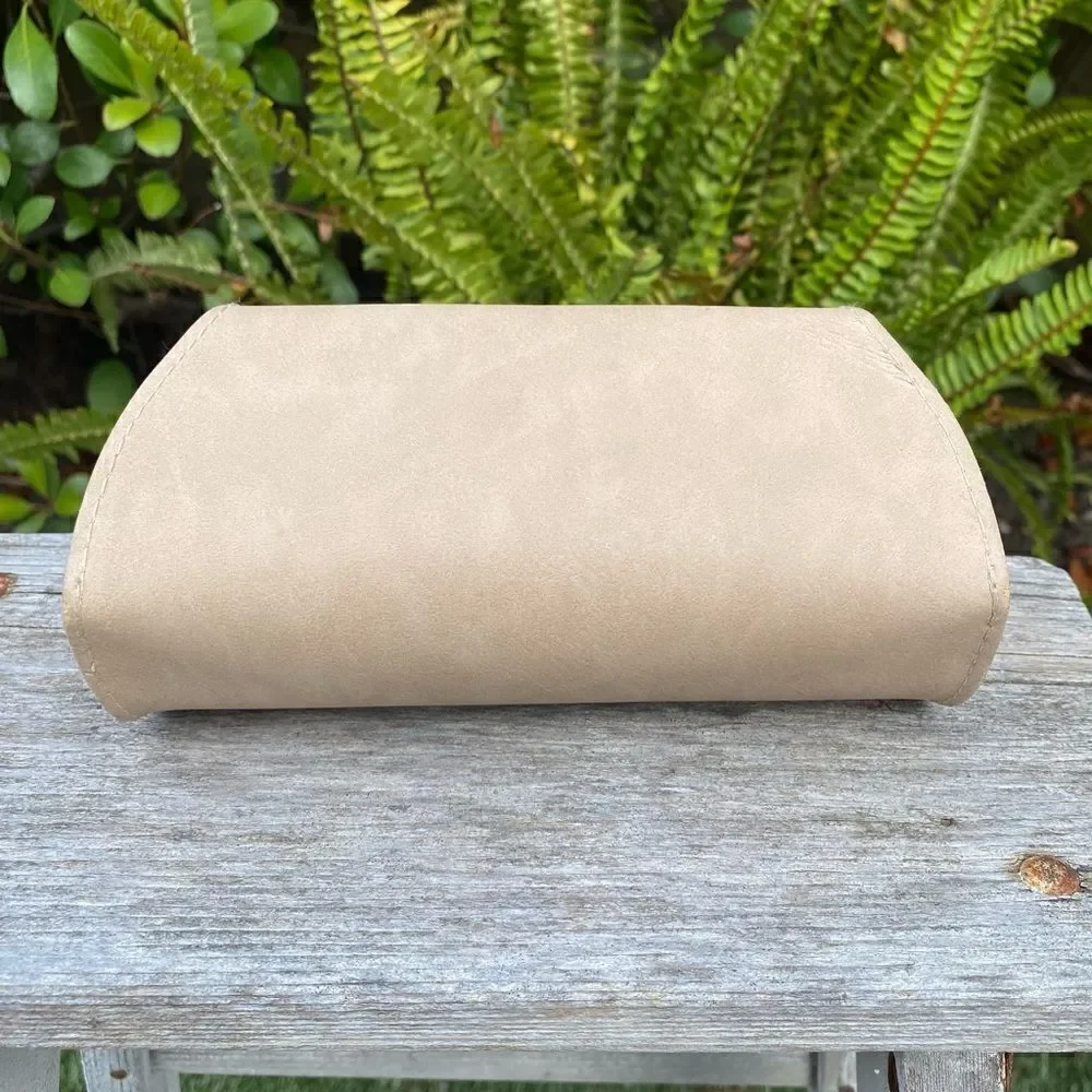 Chloe Light Tan Suede Soft-Shell Sunglasses/Glasses Case. EUC Designer Luxury